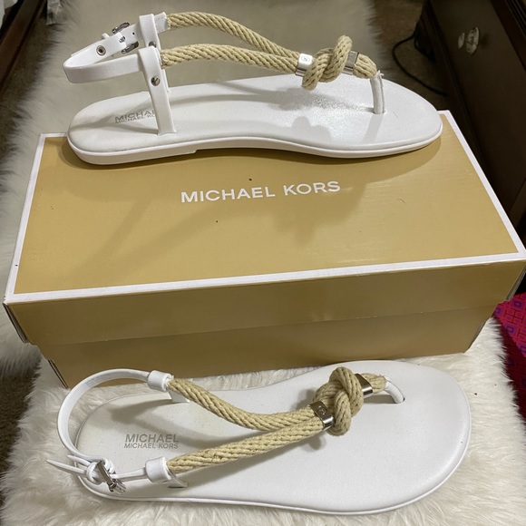Michael Khors sandals - Picture 1 of 2